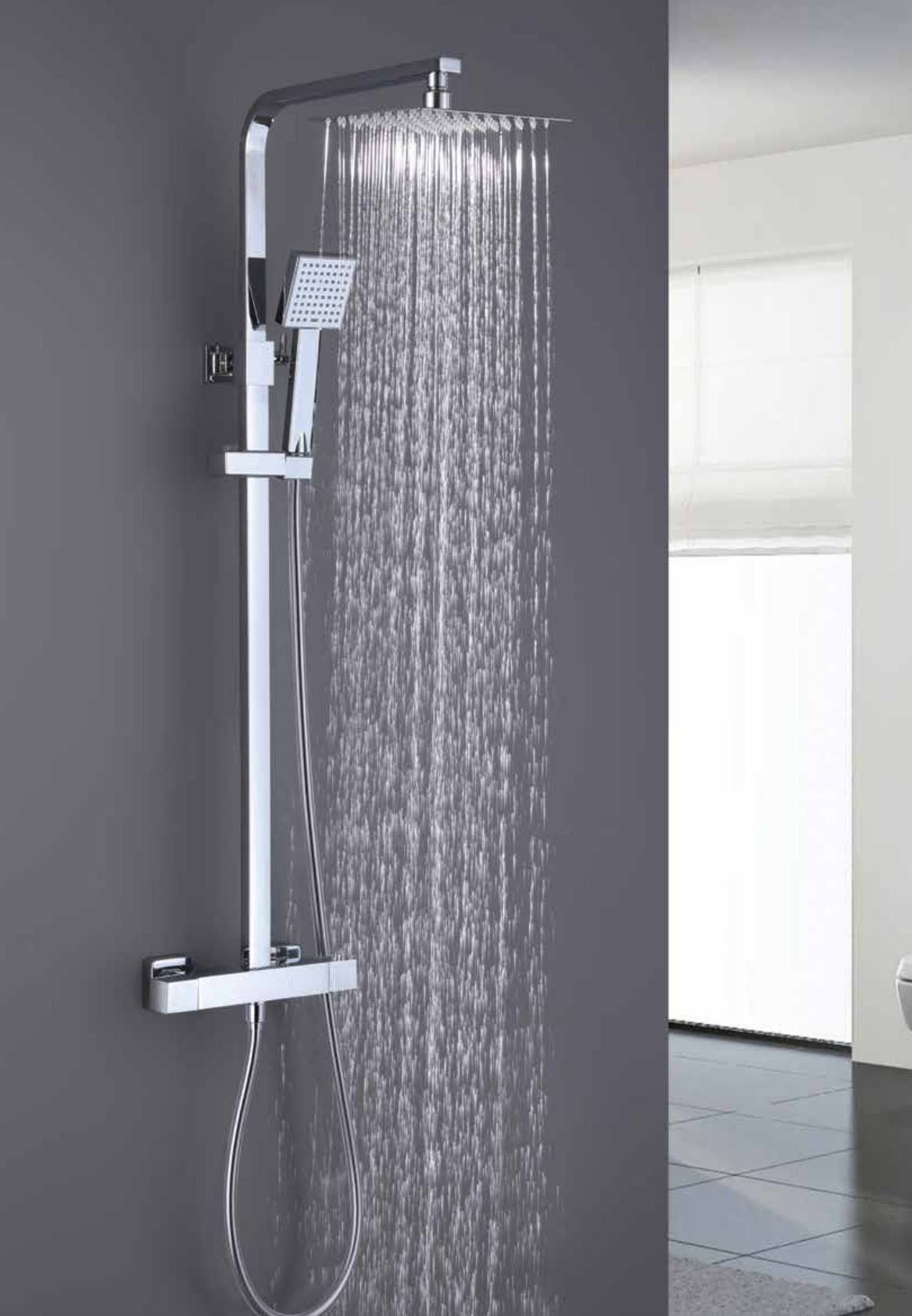 Conjunto de ducha termostático en cromo con cuerpo rectangular